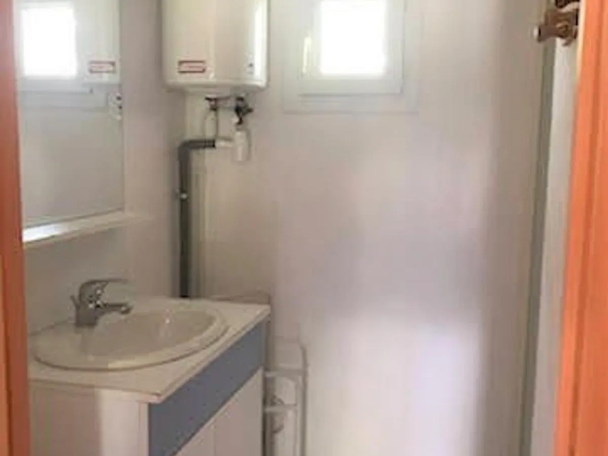 Holiday home Maison 2 Chambres Avec Piscine, Tennis, Et Plus - Ideal Pour 4 Personnes A Vallon-Pont-D'Arc - Fr-1-382-179